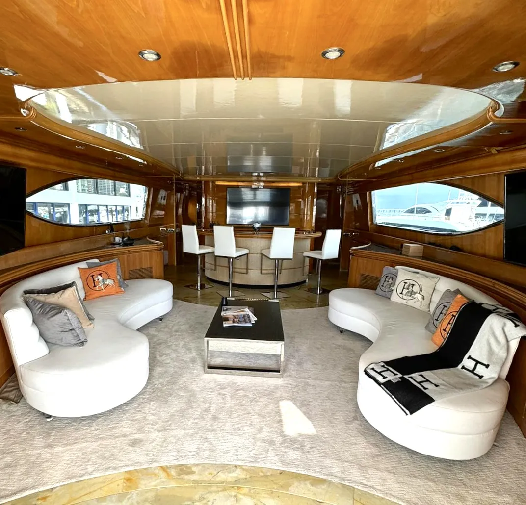 110ft Maiora photo 5