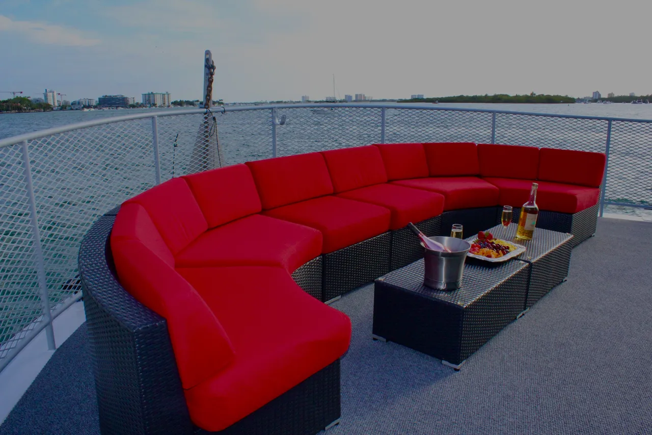 115ft Upus photo 4