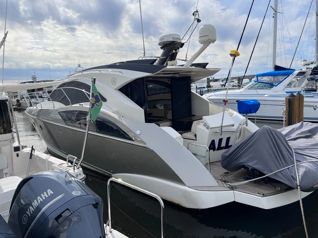 42ft Marquis Sport Coupe photo 2