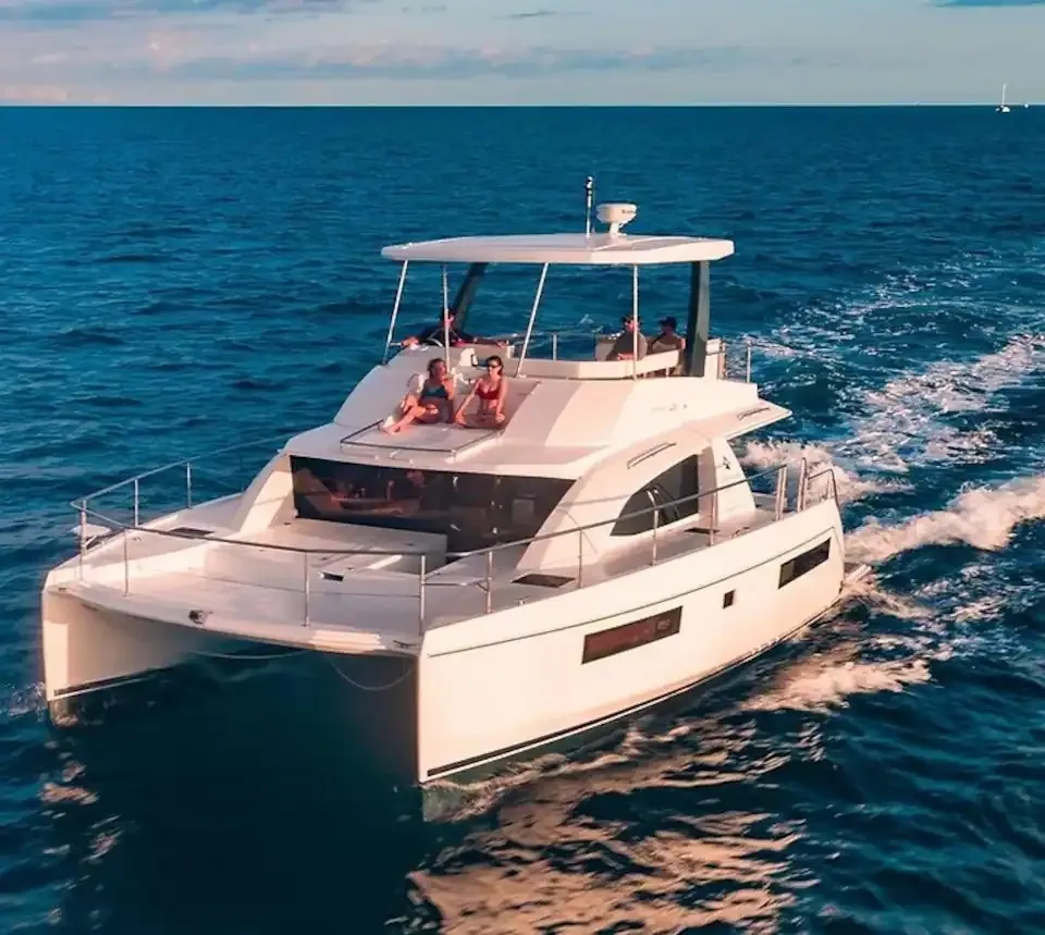 43ft Leopard Power Cat (2017) photo 2