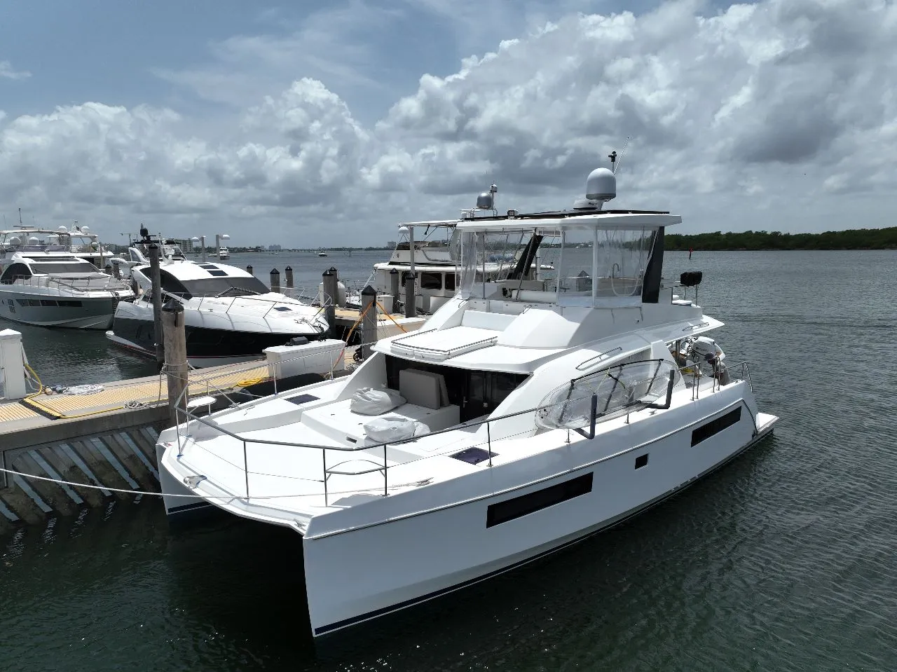 43ft Leopard Power Cat (2017) photo 3