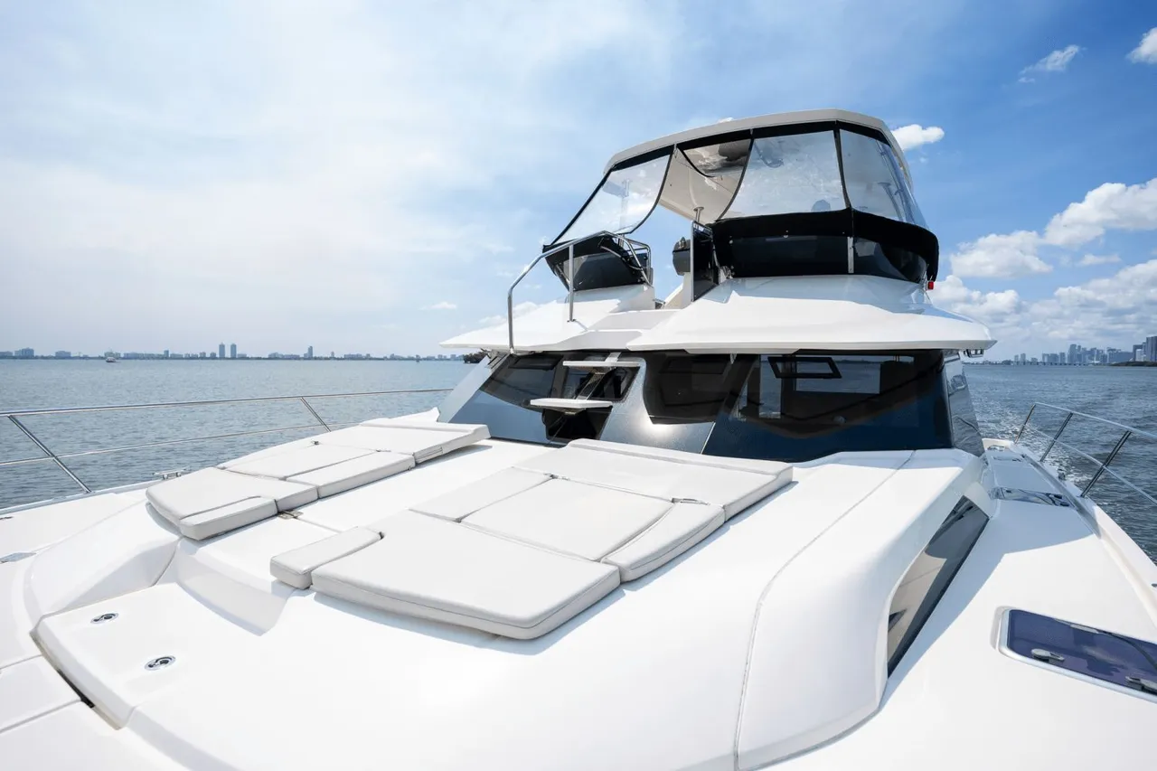 44ft Aquila Power Catamaran (2024) photo 3