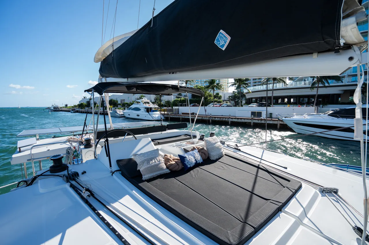 45ft Catamaran Lagoon photo 4