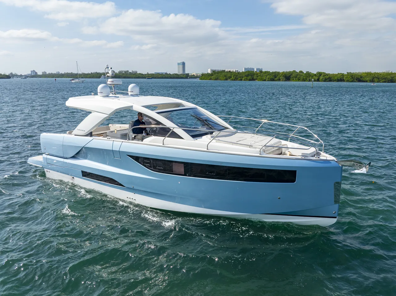 45ft Jeanneau (2024) photo 3