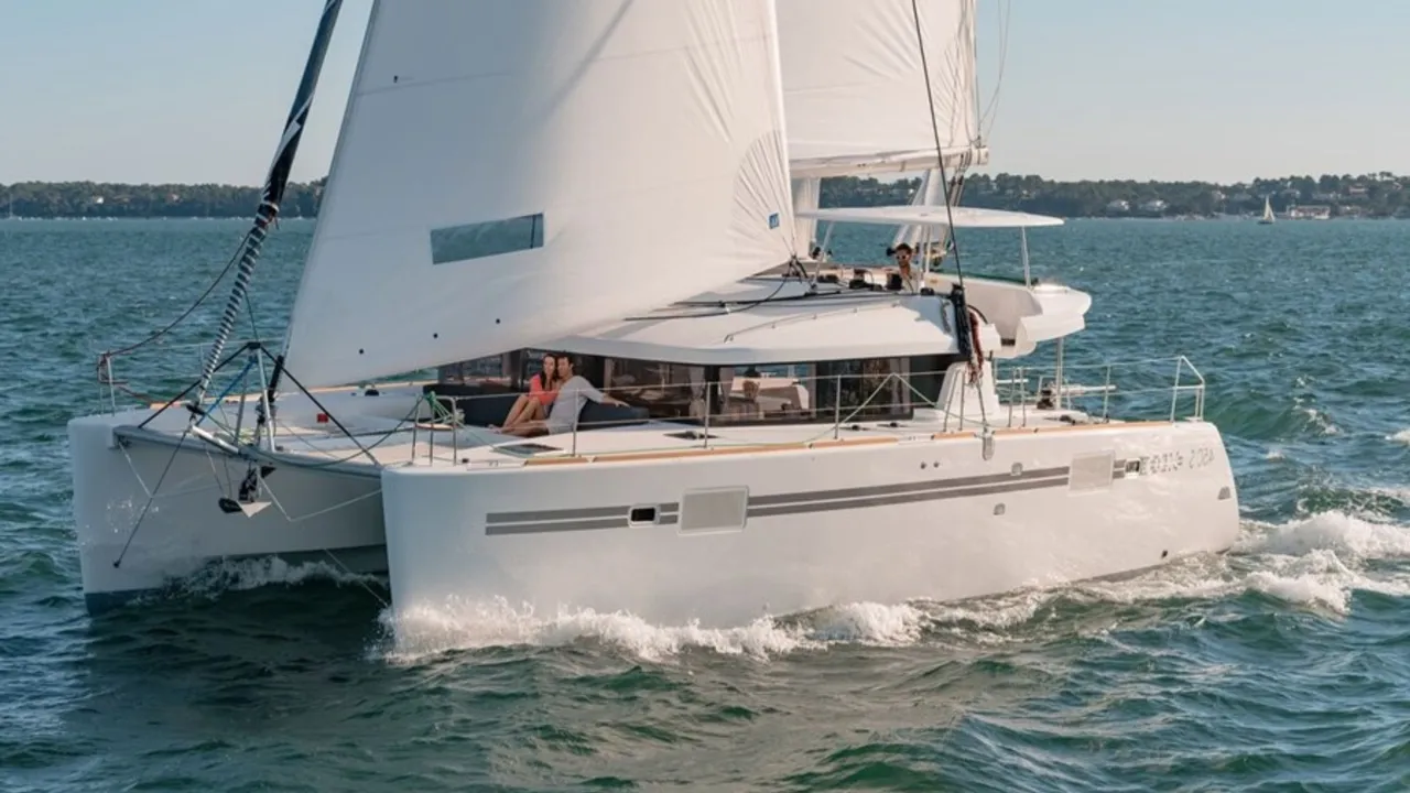 45ft Lagoon 450F (2018) — photo 1