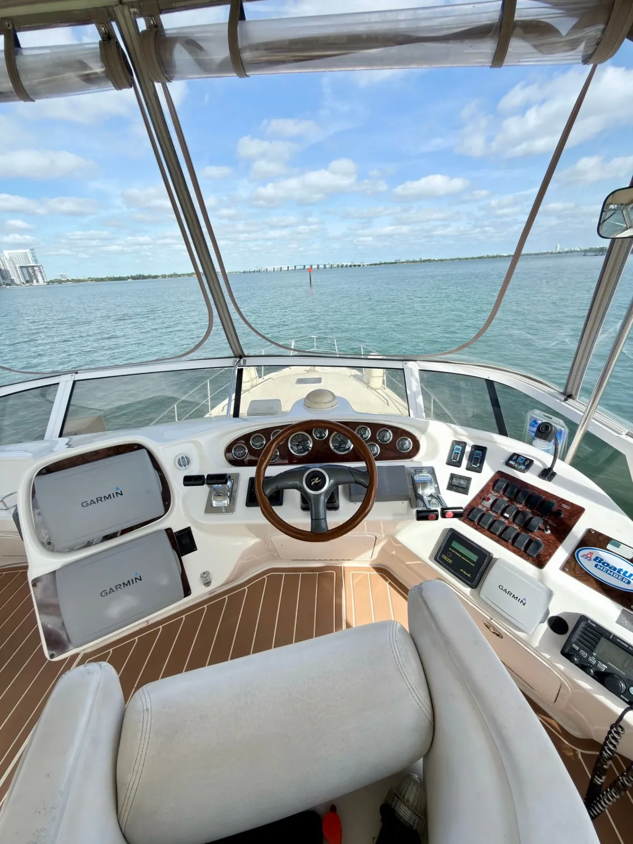 45ft Sea Ray Flybridge photo 3