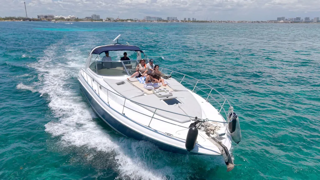 45ft Sea Ray Sundancer photo 2