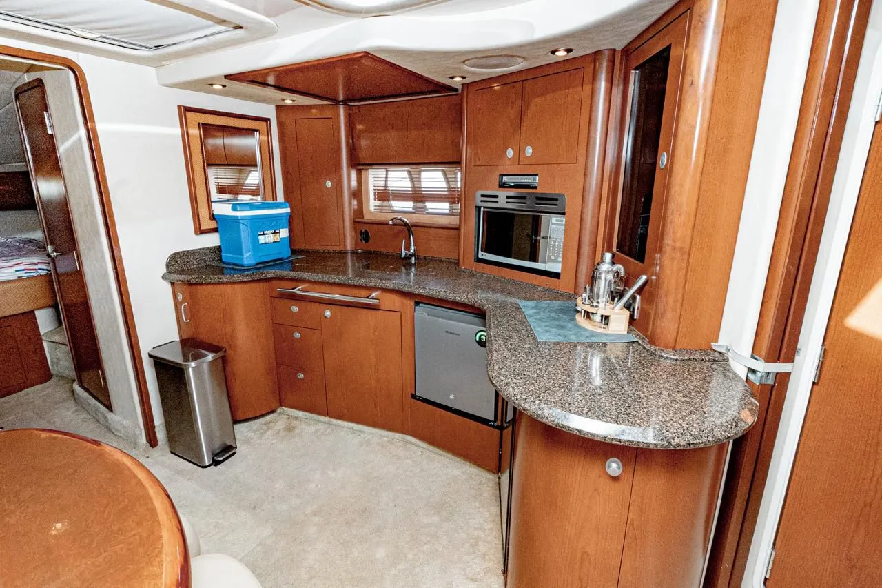 47ft Sea Ray photo 4