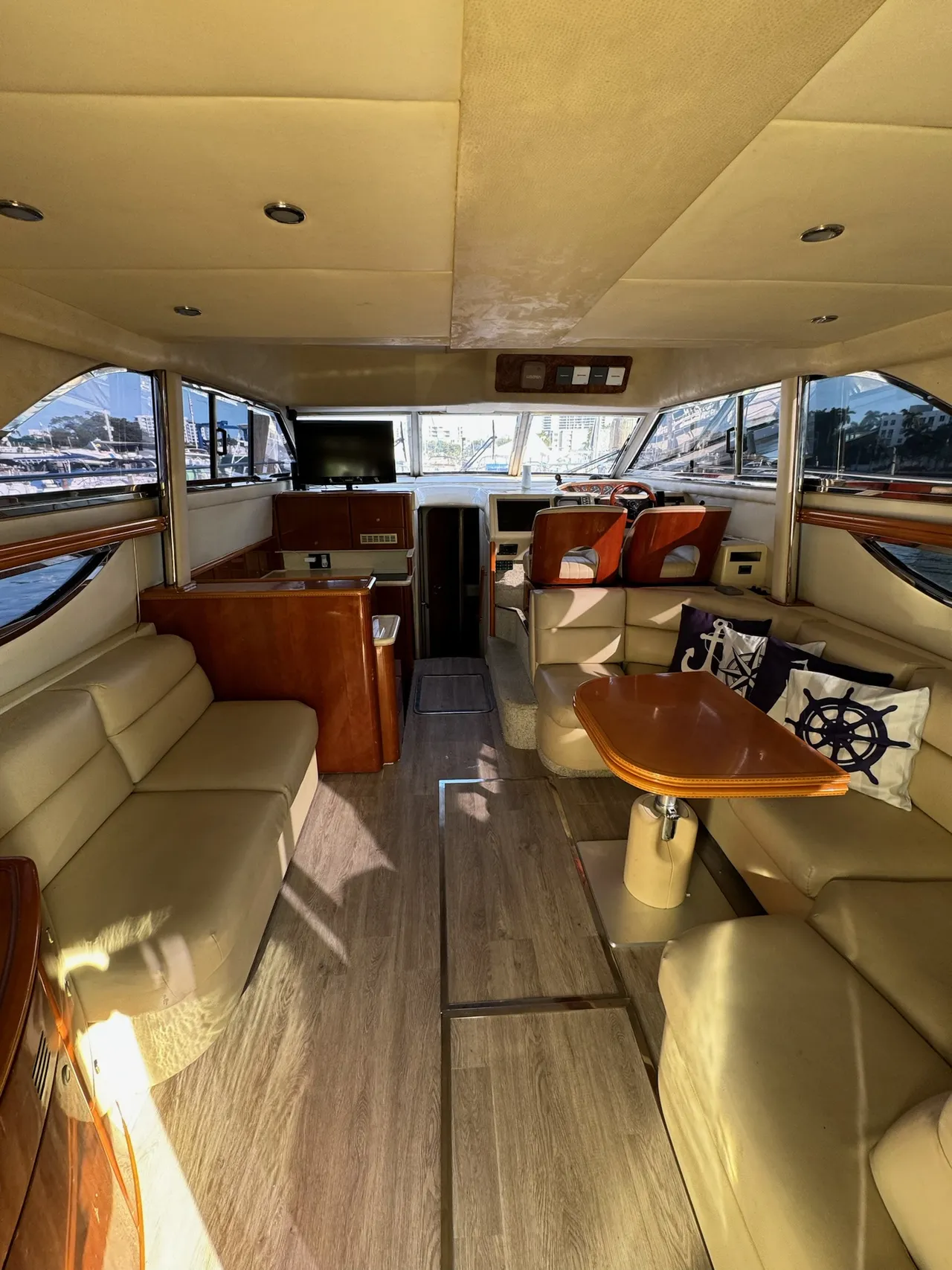48ft Princess Flybridge photo 4