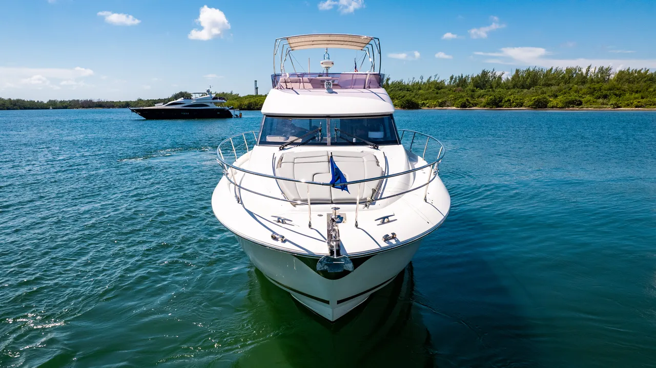 52ft Prestige (2017) - Bimini photo 3