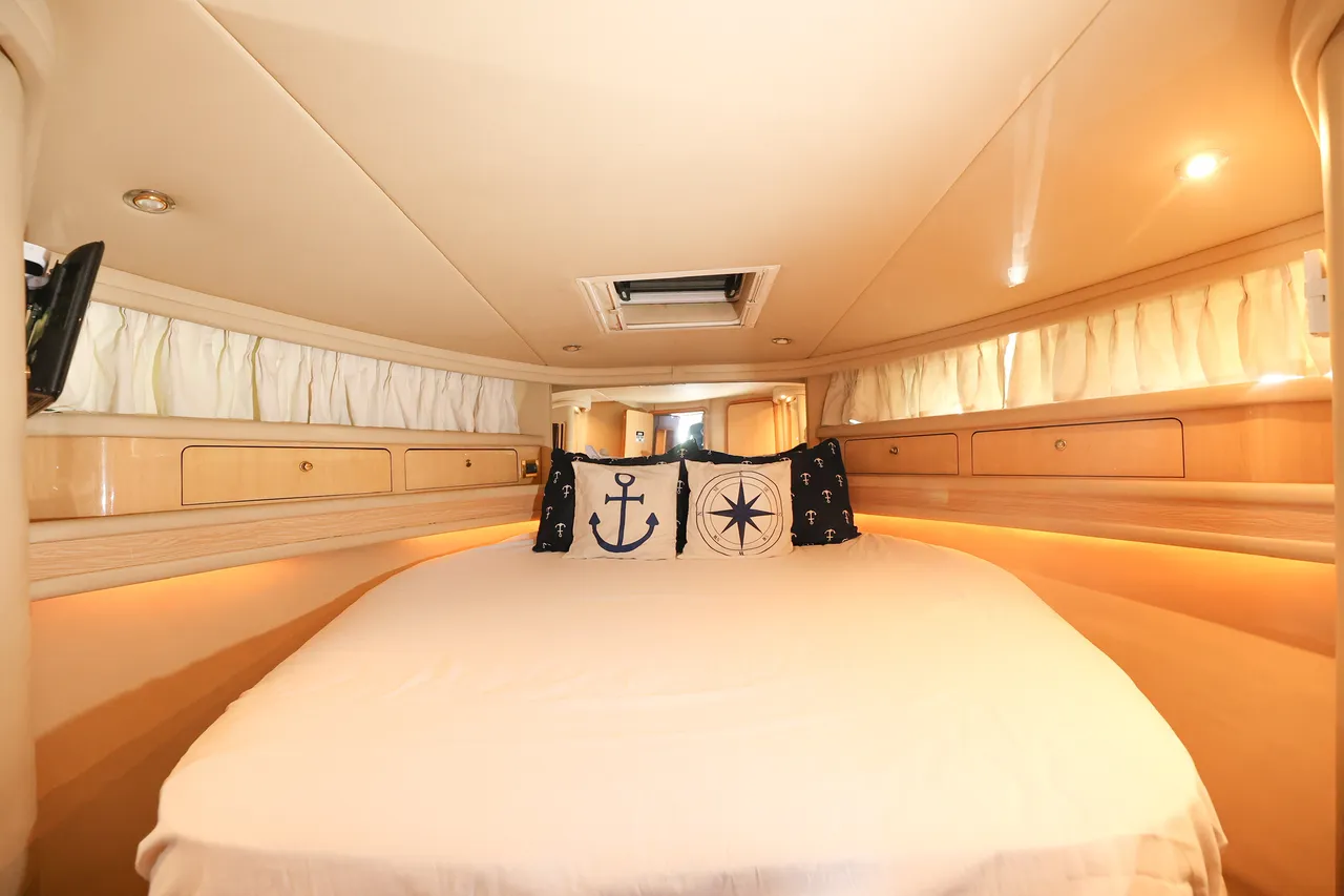 52ft Sea Ray Sedan Bridge photo 3