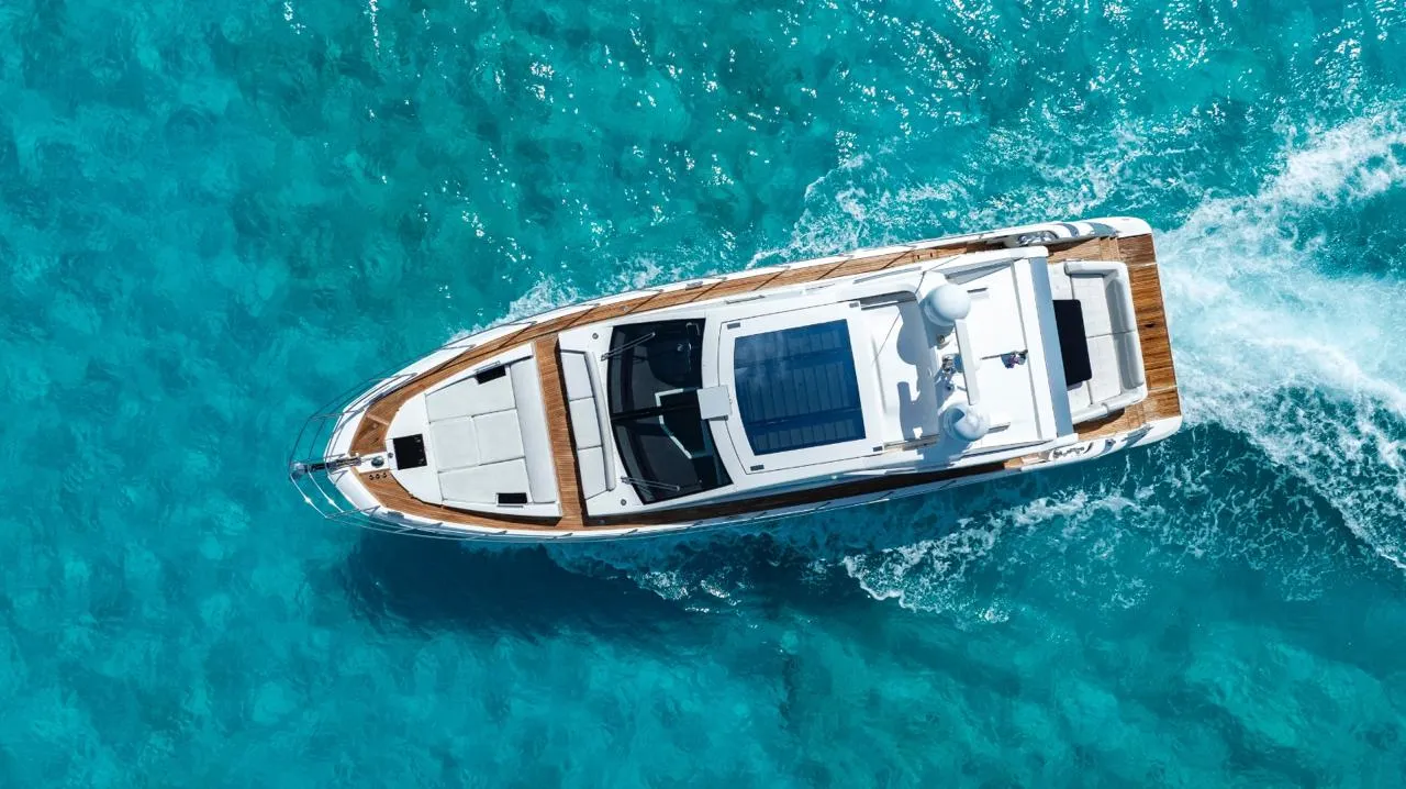55ft Azimut photo 5