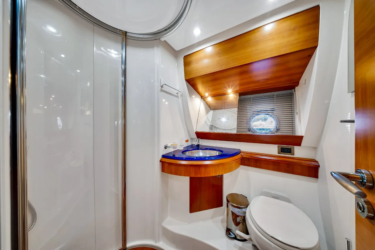 55ft Pink Panther Flybridge photo 5