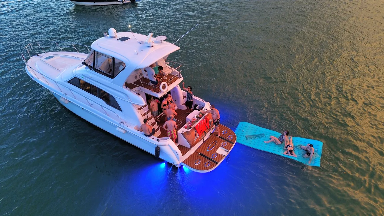 55ft Searay L — photo 1