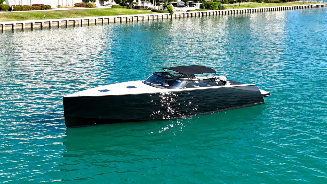 Can You Bring Food and Drinks on a Yacht Charter? A Miami Captain Explains