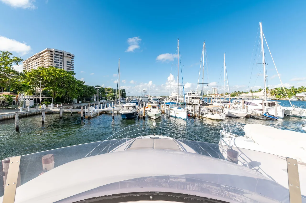 57ft Azimut R photo 5