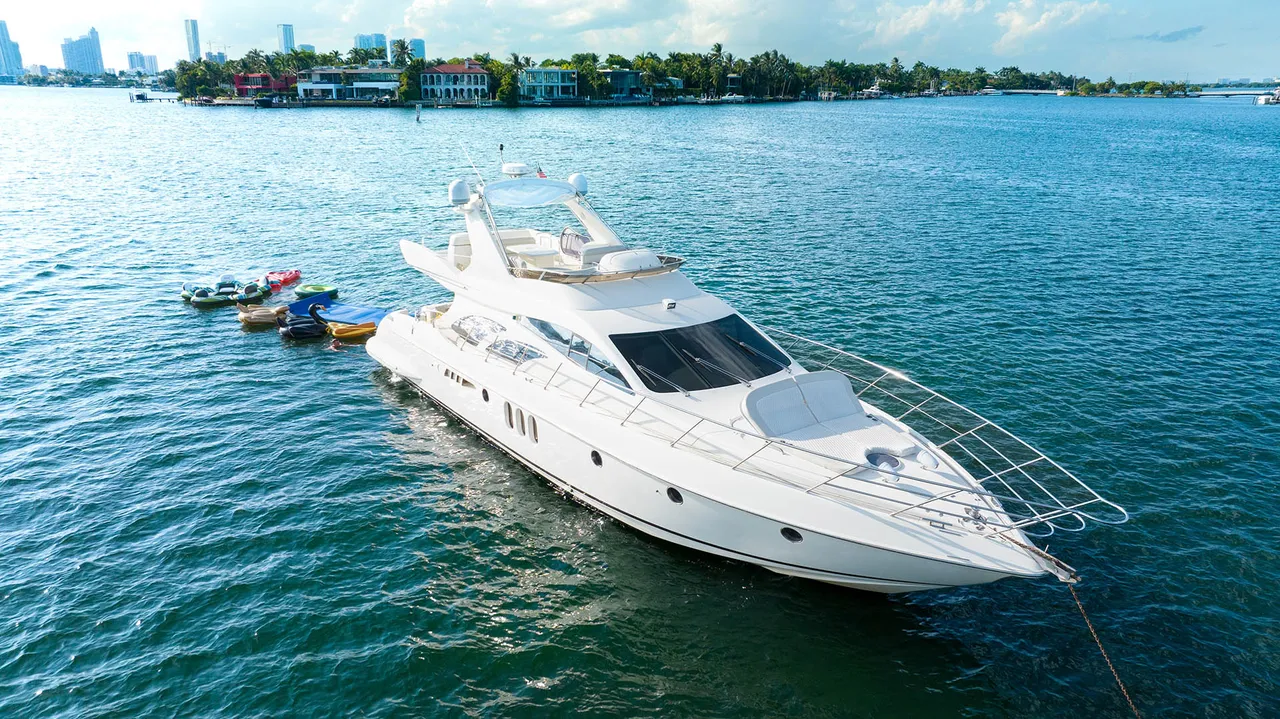65ft Azimut U photo 2