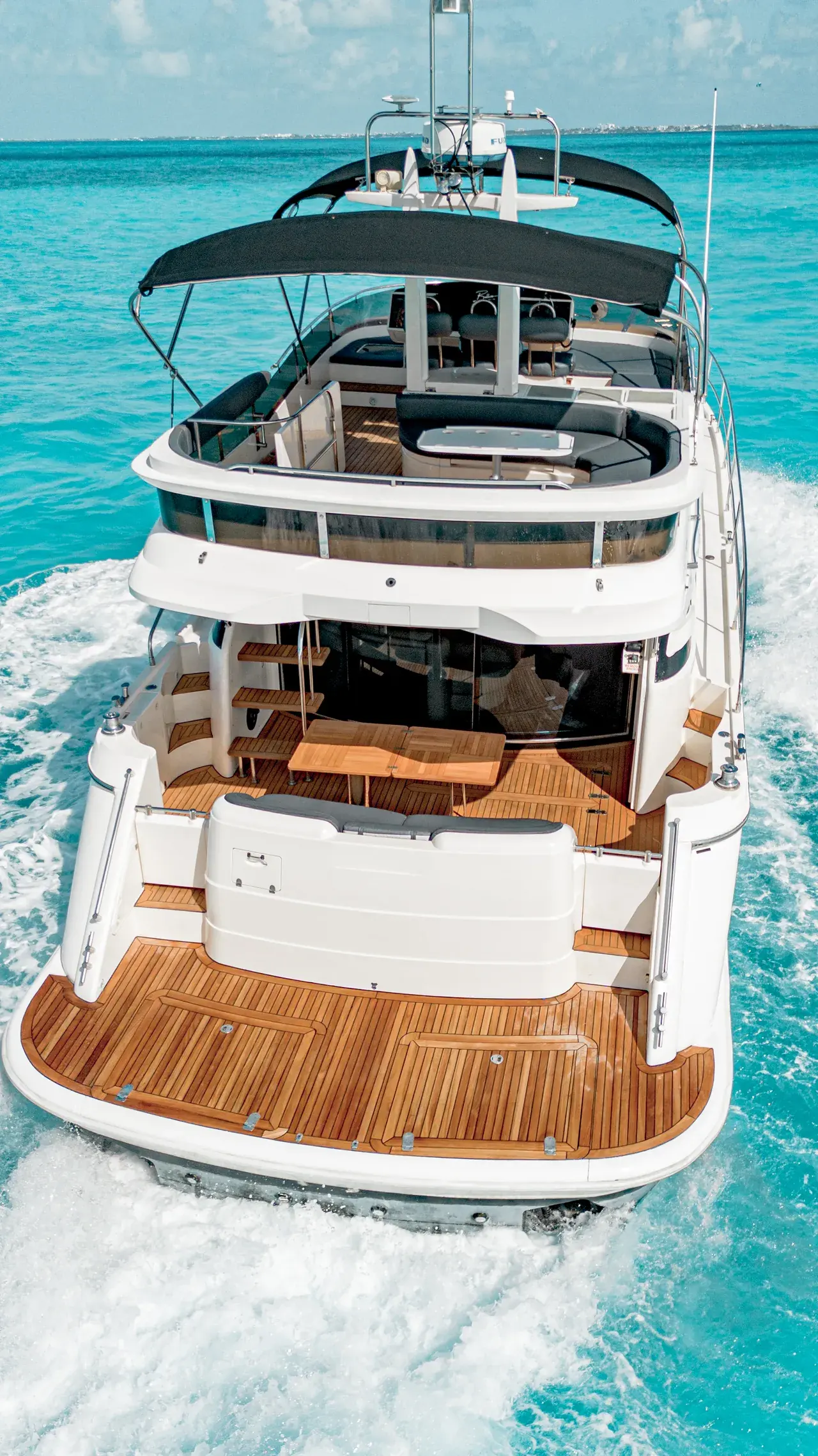 65ft Fairline Squadron photo 4