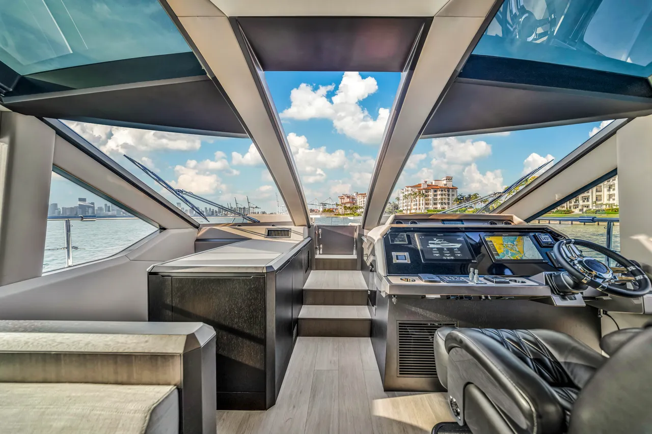 68ft Galeon (2025) photo 4