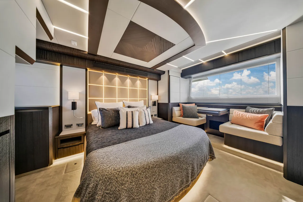 68ft Galeon (2025) photo 5