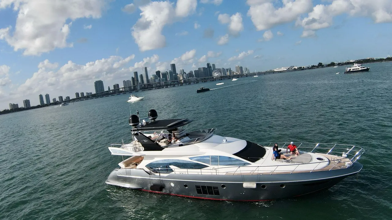 70ft Azimut F (2025R) photo 3
