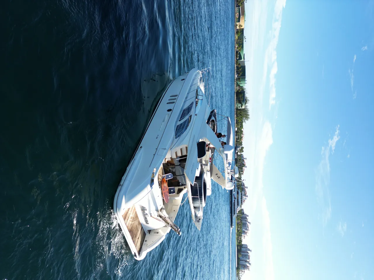 70ft Azimut J photo 4