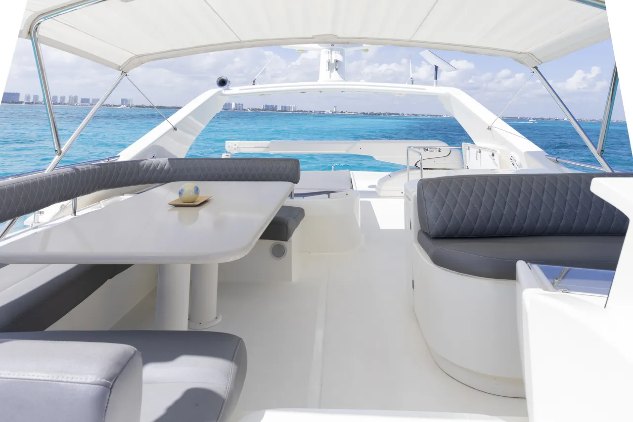 74ft Ferretti photo 3
