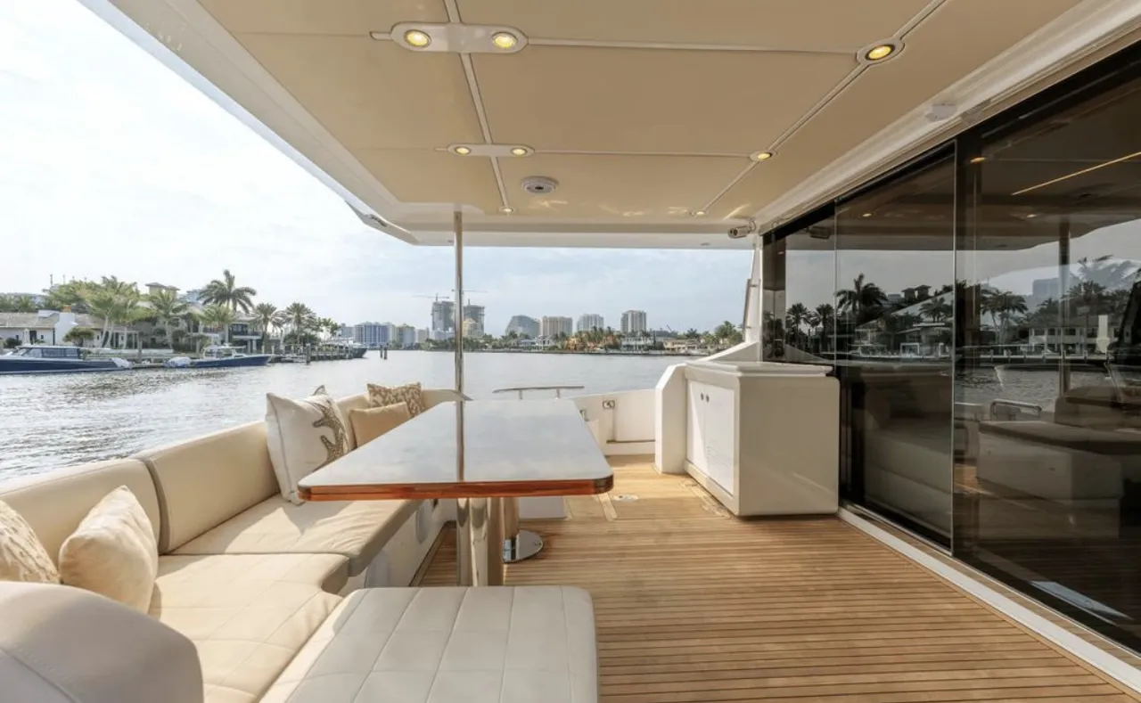 75ft Azimut Fly G photo 2