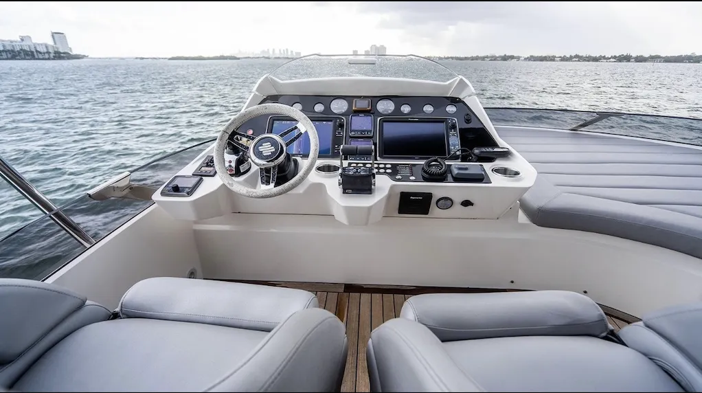 80ft Sunseeker Ladi D photo 5