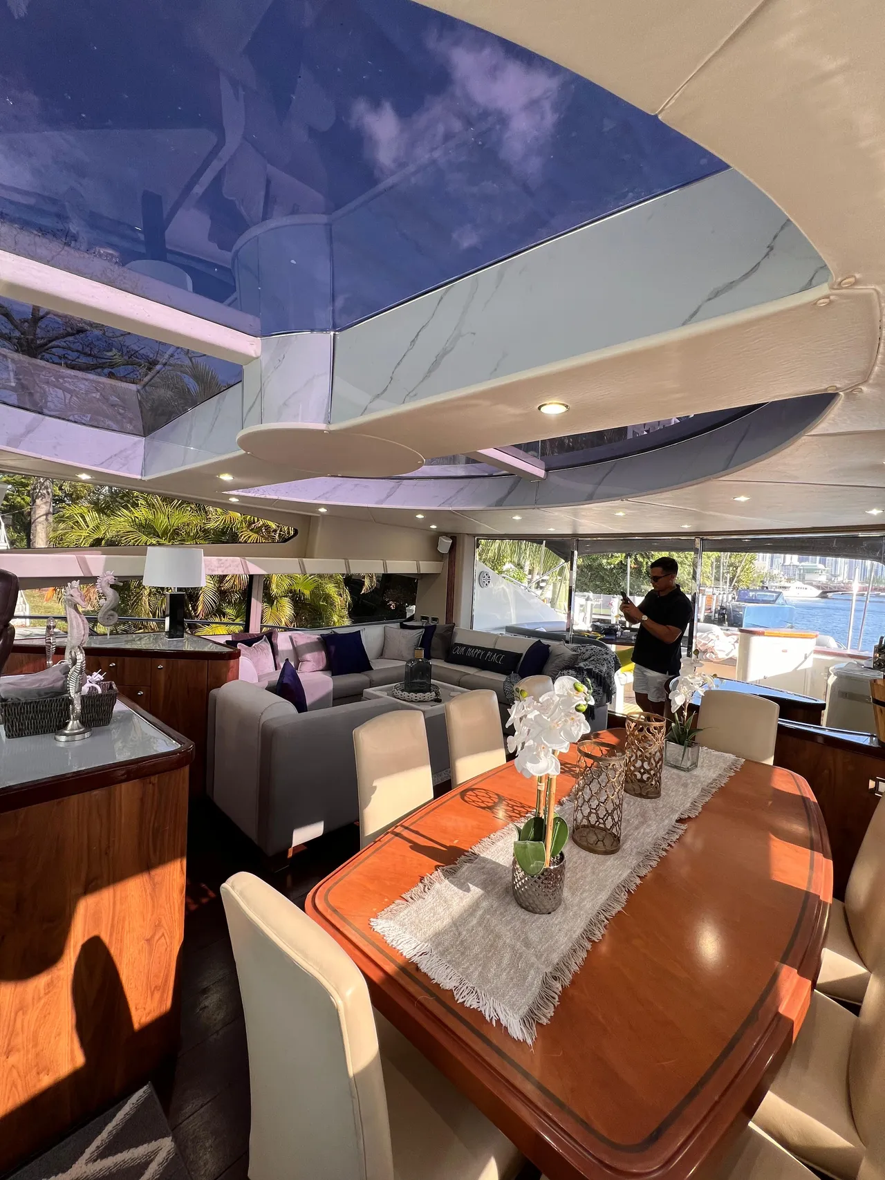 82ft Sunseeker Predator photo 4