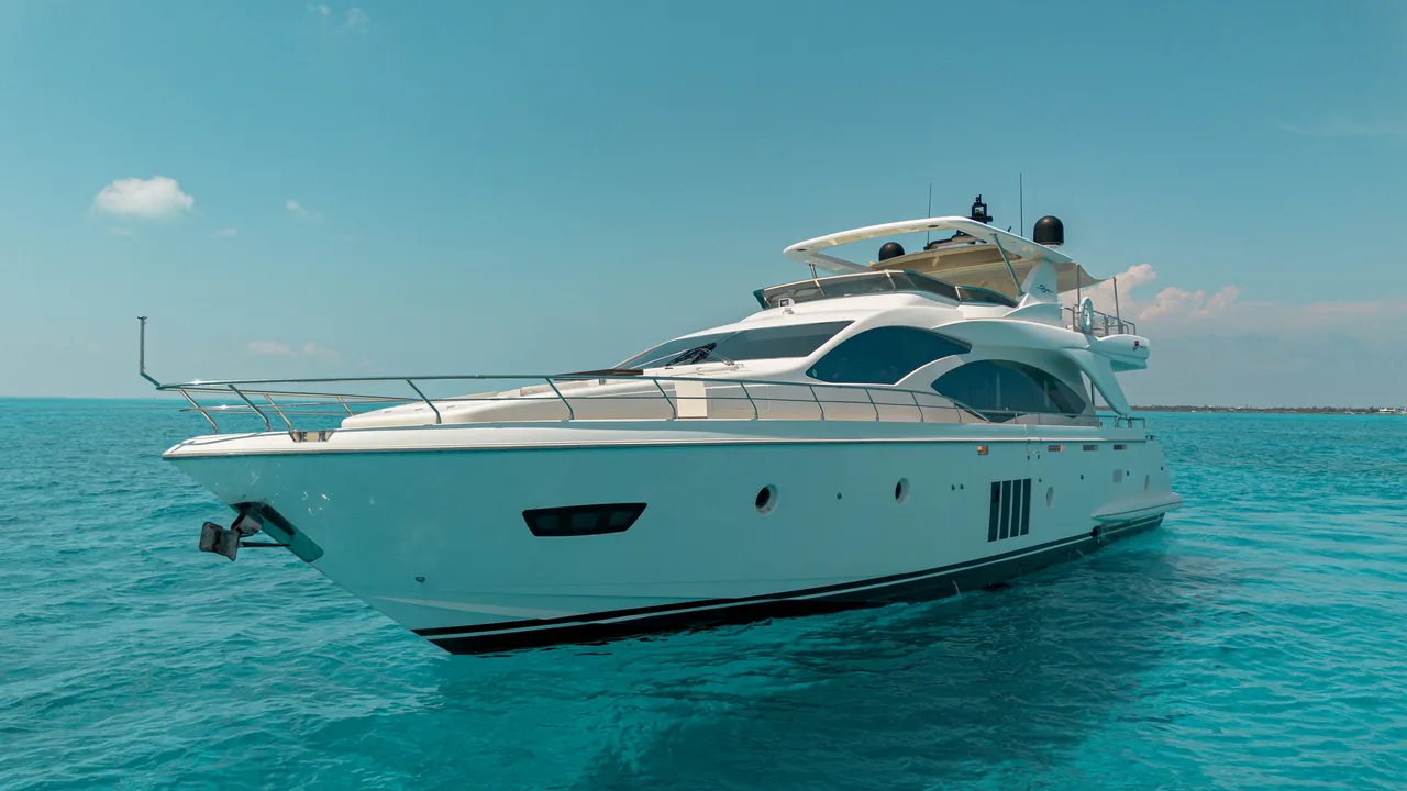 84ft Azimut photo 4
