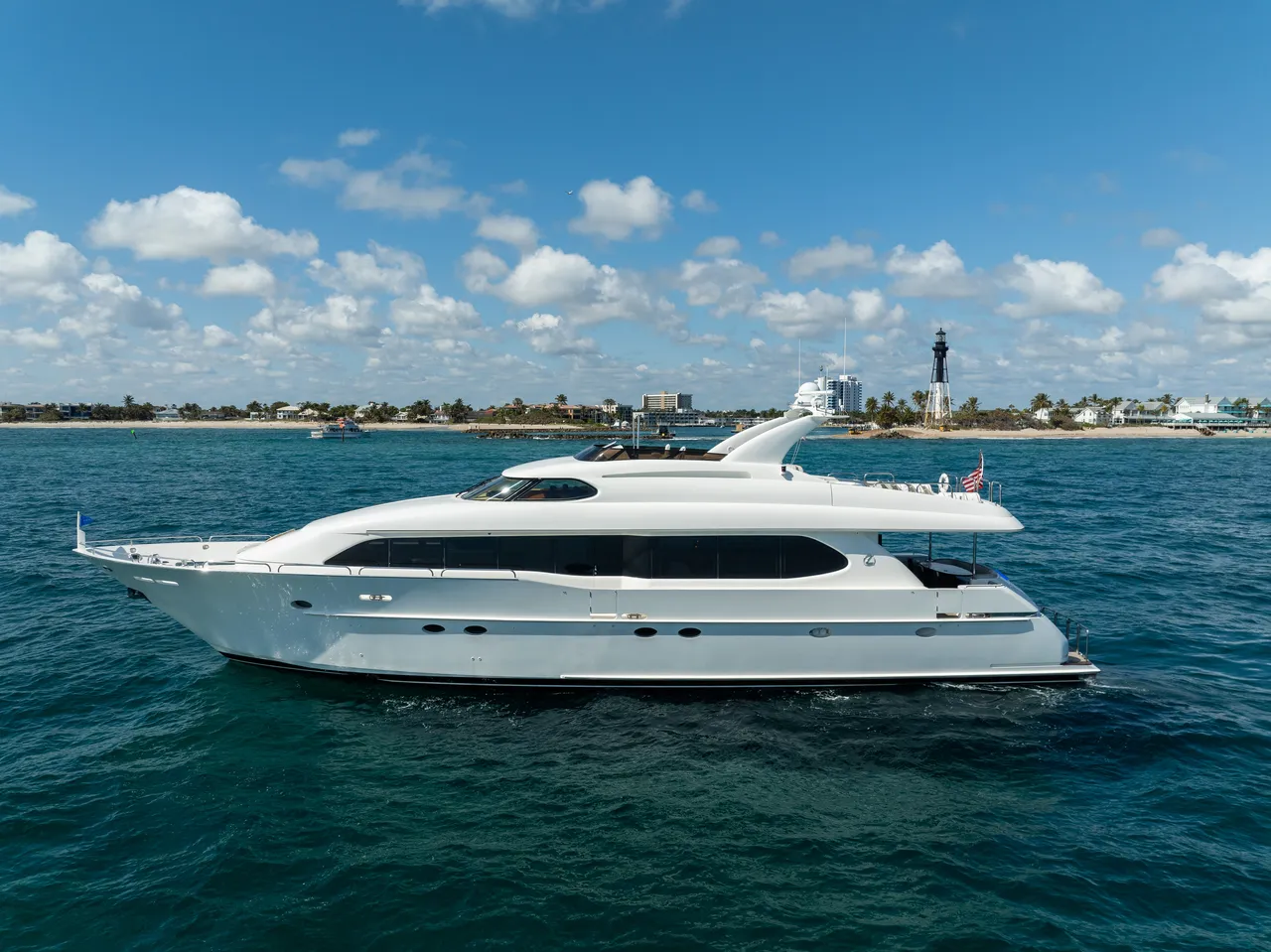 94ft Lazzara — photo 1